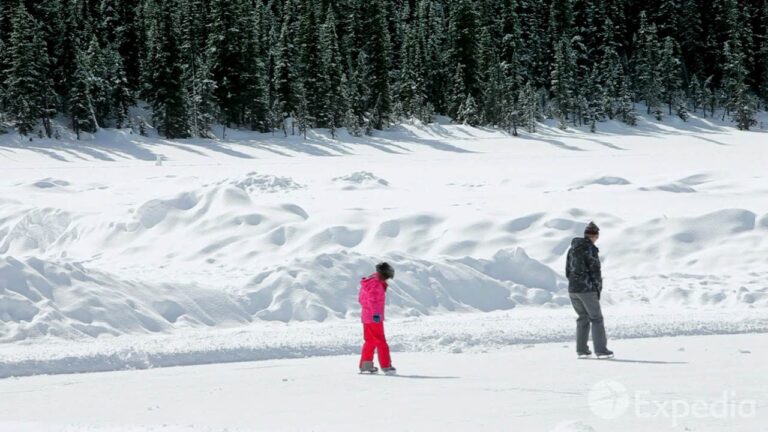 Lake Louise Vacation Travel Guide | Expedia